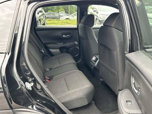Used 2025 Honda HR-V Sport image 15