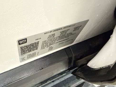 Used 2023 Cadillac Escalade Premium Luxury image 36