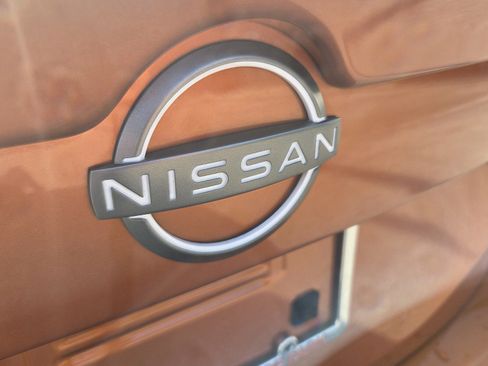 Used 2025 Nissan Sentra SR w/ SR Premium Package FWD image 18