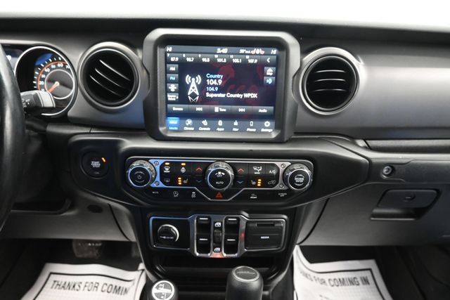 Used 2021 Jeep Gladiator Sport AWD/4WD image 17