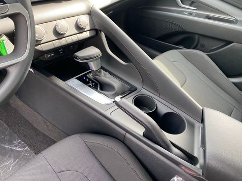 New 2026 Hyundai Elantra SE w/ Cargo Package FWD image 13