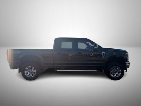 Used 2019 Ford F250 Lariat w/ Chrome Package AWD/4WD image 5