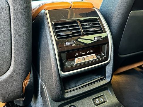 Certified 2023 BMW X7 xDrive40i w/ Premium Package image 29