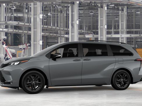 New 2026 Toyota Sienna XSE AWD/4WD image 5