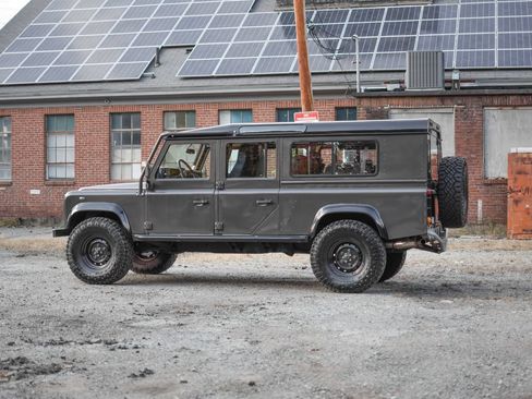 Used 1997 Land Rover Defender 90 AWD/4WD image 2