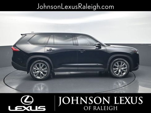 Used 2024 Toyota Grand Highlander FWD image 6