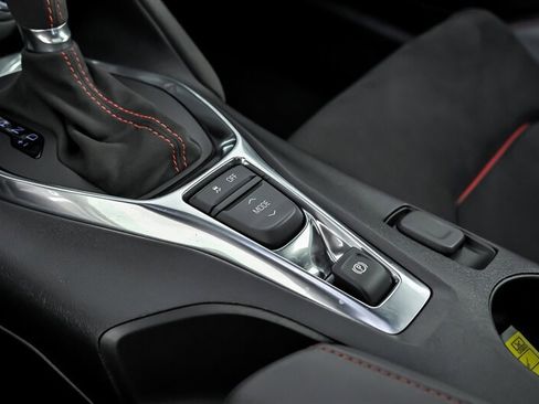 Used 2021 Chevrolet Camaro ZL1 RWD image 33