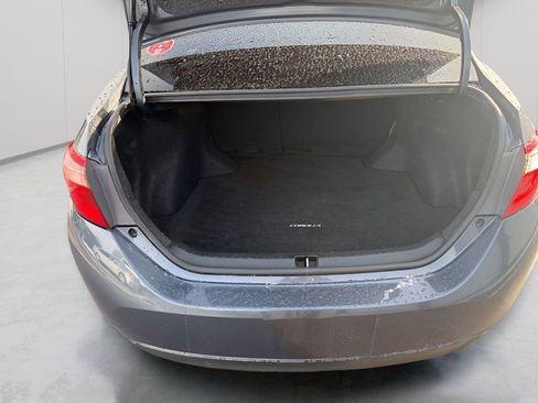 Used 2017 Toyota Corolla L image 16