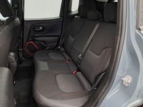 Used 2017 Jeep Renegade Trailhawk image 14