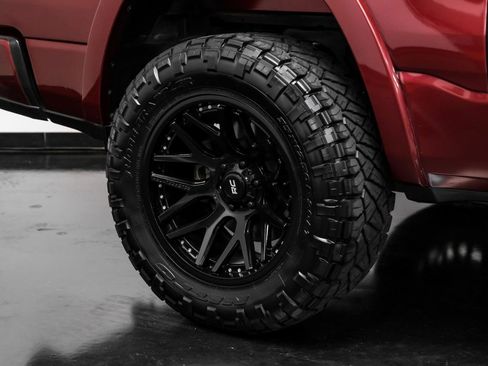 Used 2020 RAM 1500 Laramie w/ Sport Appearance Package AWD/4WD image 53