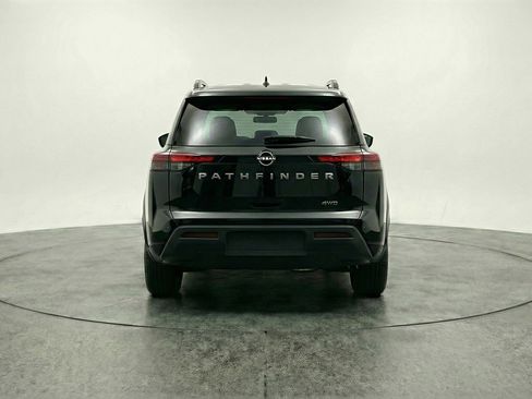 Used 2025 Nissan Pathfinder SV image 7