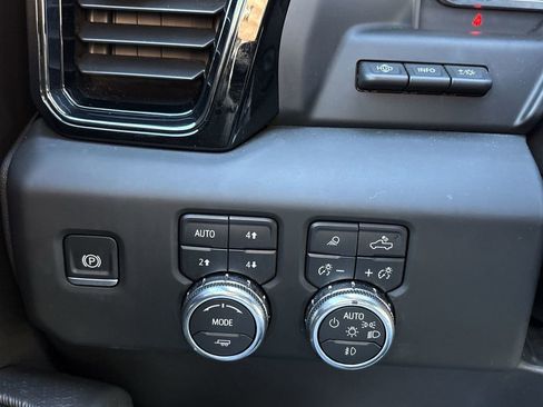 Certified 2024 GMC Sierra 1500 AT4X image 39