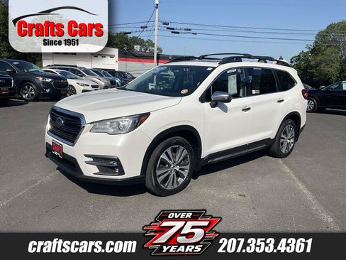 Used 2019 Subaru Ascent Touring AWD/4WD image 1