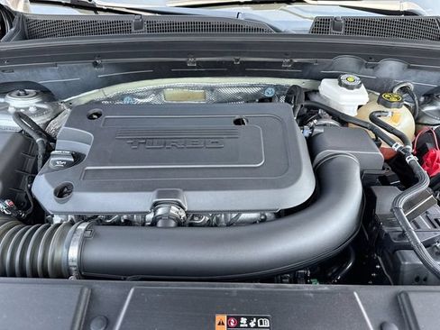 Used 2023 Buick Envision Essence FWD image 26