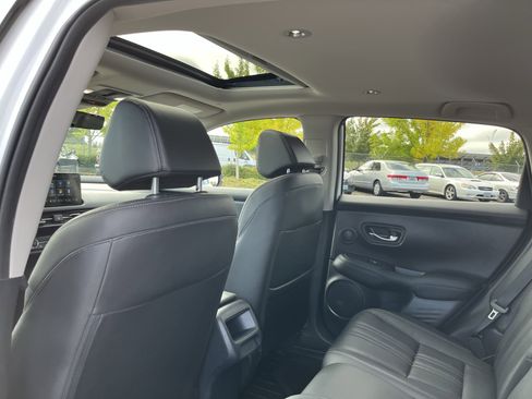 Used 2023 Honda HR-V EX-L image 15