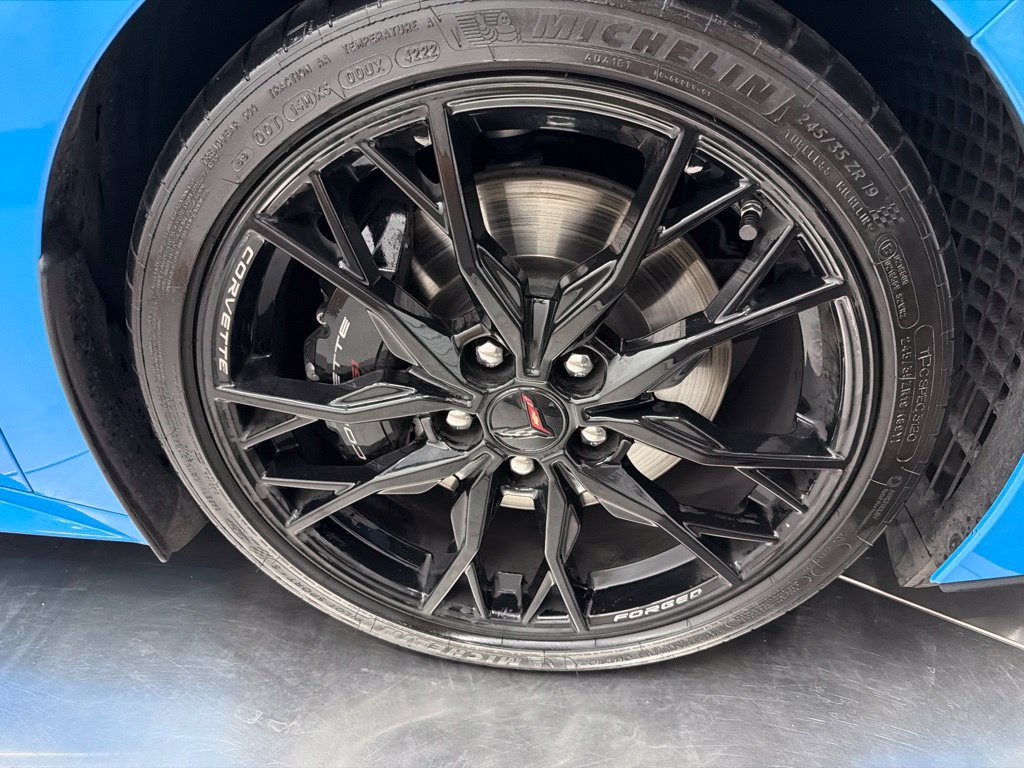 Used 2023 Chevrolet Corvette Stingray Premium Cpe w/ Z51 Performance Package RWD image 9
