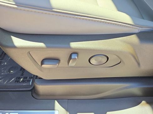 New 2026 GMC Yukon Elevation image 19