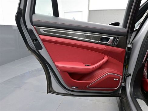 Used 2023 Porsche Panamera Turbo S image 13