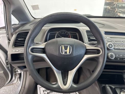 Used 2010 Honda Civic DX-VP image 11
