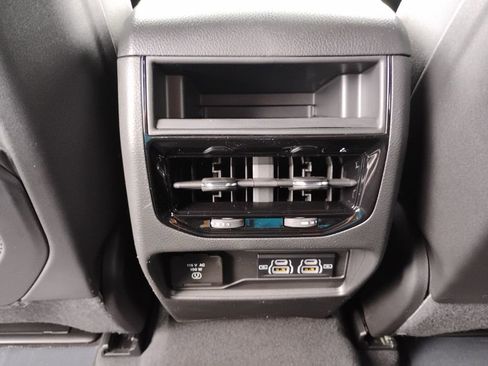 New 2026 Jeep Grand Cherokee Laredo image 19