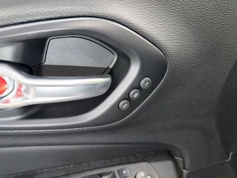 Used 2022 Jeep Cherokee Trailhawk w/ Premium Leather Package image 11