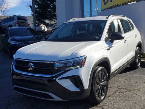 Certified 2023 Volkswagen Taos S image 31
