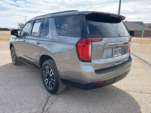 Used 2021 GMC Yukon AT4 w/ Technology Package image 4