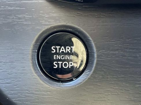 Certified 2025 Nissan Murano SL image 25