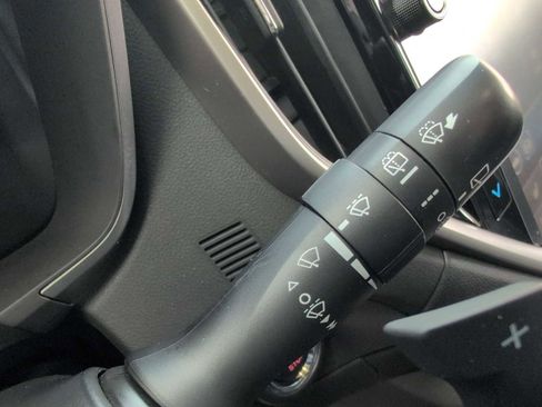 Used 2023 Subaru Ascent Limited image 26