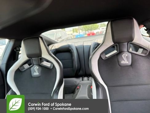 Used 2022 Ford Mustang Shelby GT500 w/ Technology Package RWD image 18