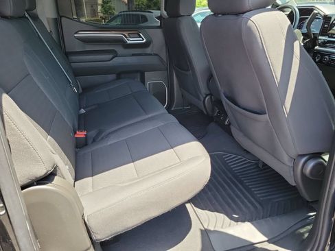 Used 2022 Chevrolet Silverado 1500 LT RWD image 19