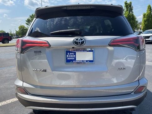 Used 2016 Toyota RAV4 XLE FWD image 6