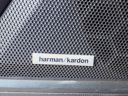 Used 2025 Subaru Outback Limited image 17