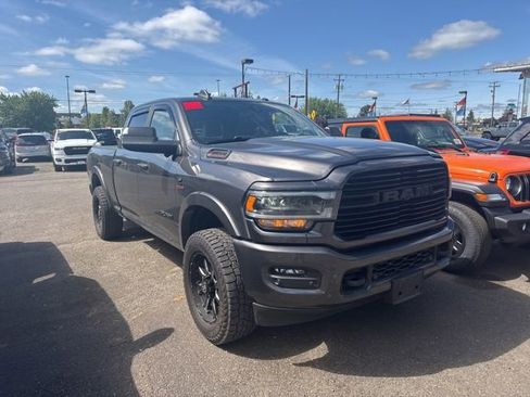 Used 2022 RAM 3500 Laramie AWD/4WD image 1