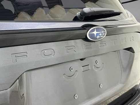 Used 2026 Subaru Forester Premium AWD/4WD image 10