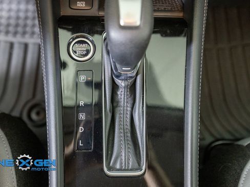 Used 2023 Nissan Kicks SR w/ SR Premium Package FWD image 23