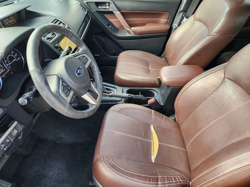 Used 2018 Subaru Forester 2.5i Touring AWD/4WD image 12
