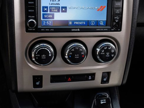 Used 2011 Dodge Challenger SRT8 image 31