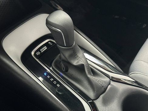Used 2024 Toyota Corolla SE FWD image 18