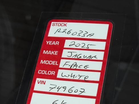 Used 2025 Jaguar F-PACE R-Dynamic S AWD/4WD image 39