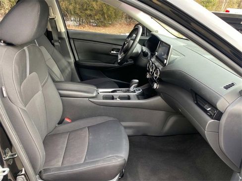 Used 2022 Nissan Sentra SV w/ Trunk Package image 34