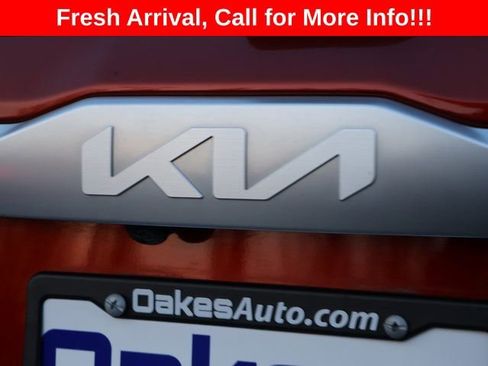 Used 2022 Kia Seltos S image 12