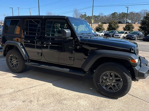 Certified 2025 Jeep Wrangler Sport S image 5