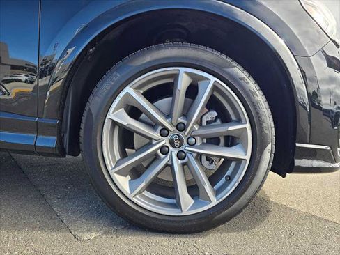 Used 2022 Audi Q3 2.0T Premium Plus w/ Premium Plus Package AWD/4WD image 9