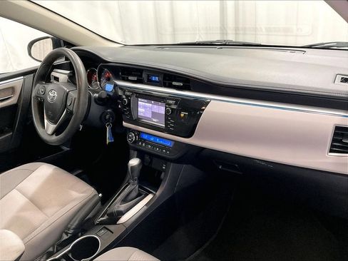 Used 2014 Toyota Corolla LE FWD image 14