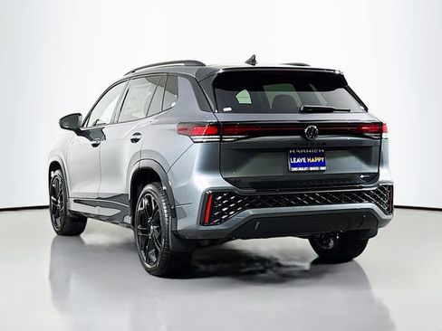 New 2026 Volkswagen Tiguan SE R-Line image 5