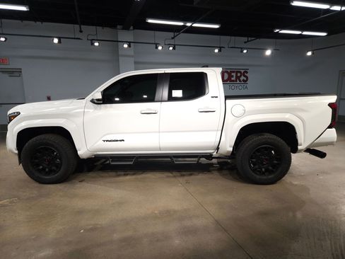 New 2026 Toyota Tacoma SR5 image 4