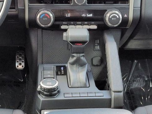 Used 2026 Toyota Tacoma 4x4 Double Cab image 19