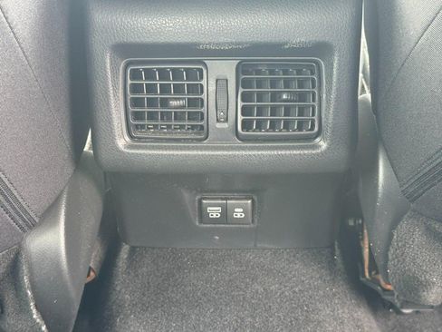 Used 2025 Toyota Camry LE FWD image 11