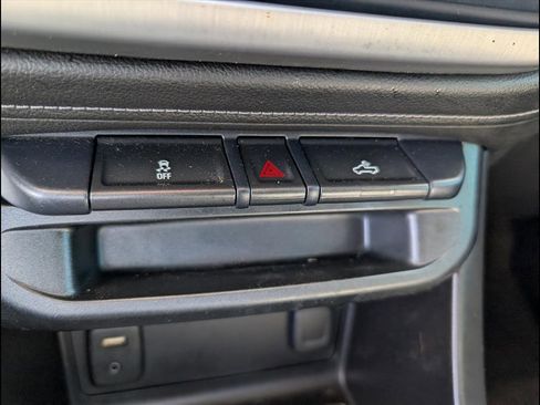 Used 2017 GMC Canyon SLE w/ SLE Convenience Package image 16